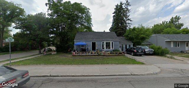 Larawan ng 1350 Henderson Highway sa Winnipeg, Manitoba