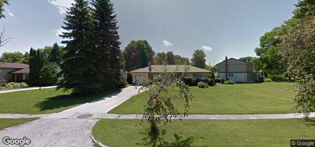 Larawan ng 14 Rossmere Crescent sa Winnipeg, Manitoba