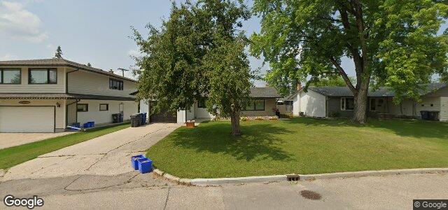 Larawan ng 146 Larchdale Crescent sa Winnipeg, Manitoba