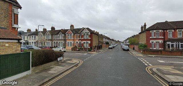 Larawan ng 15 Glencoe Avenue sa Winnipeg, Manitoba