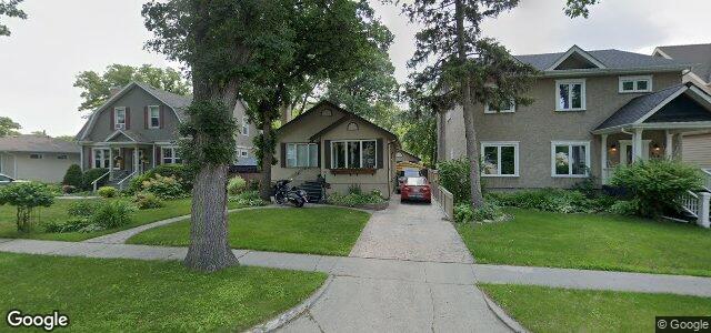 Larawan ng 152 Helmsdale Avenue sa Winnipeg, Manitoba