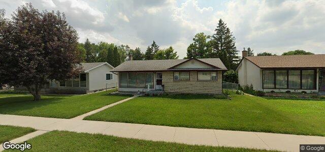 Larawan ng 160 Fraser'S Grove sa Winnipeg, Manitoba