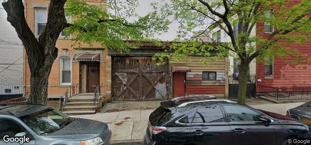 Larawan ng 18 Greene Avenue sa Winnipeg, Manitoba