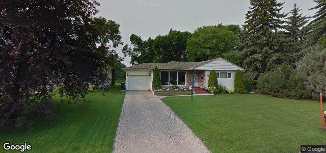 Photo of 290 Bredin Drive in Winnipeg, Manitoba