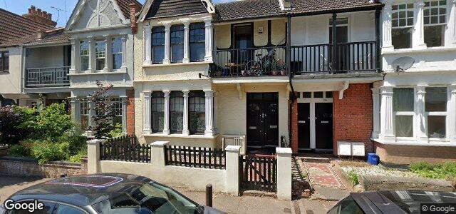 Larawan ng 37 Leighton Avenue sa Winnipeg, Manitoba