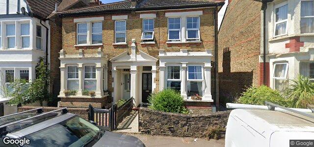 Larawan ng 45 Leighton Avenue sa Winnipeg, Manitoba