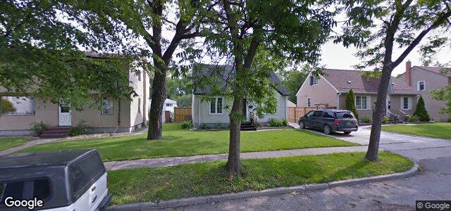 Larawan ng 51 Dunrobin Avenue sa Winnipeg, Manitoba