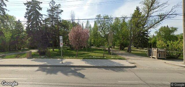 Larawan ng 518 Henderson Highway sa Winnipeg, Manitoba