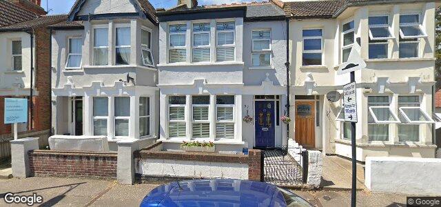 Larawan ng 57 Leighton Avenue sa Winnipeg, Manitoba