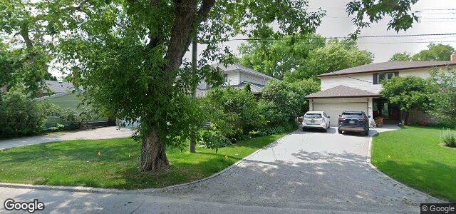 Photo of 674 Kildonan Drive in Winnipeg, Manitoba