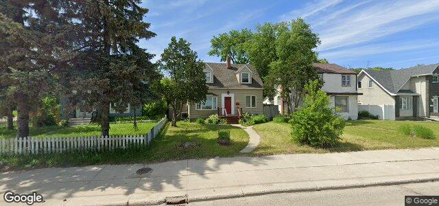 Larawan ng 676 Henderson Highway sa Winnipeg, Manitoba