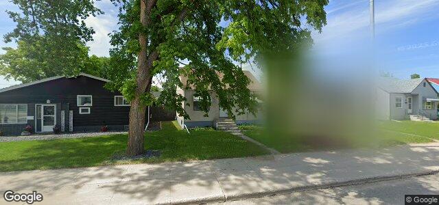 Larawan ng 708 Henderson Highway sa Winnipeg, Manitoba