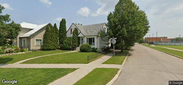 Larawan ng 719 Kildonan Drive sa Winnipeg, Manitoba