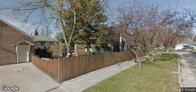 Larawan ng 731 Kildonan Drive sa Winnipeg, Manitoba