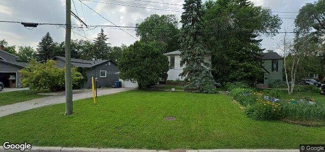 Larawan ng 738 Kildonan Drive sa Winnipeg, Manitoba