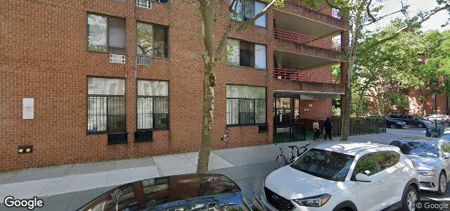 Larawan ng 80 Greene Avenue sa Winnipeg, Manitoba