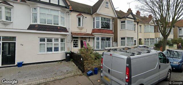 Larawan ng 80 Leighton Avenue sa Winnipeg, Manitoba