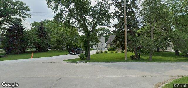Larawan ng 810 Kildonan Drive sa Winnipeg, Manitoba