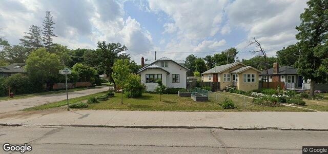 Larawan ng 822 Henderson Highway sa Winnipeg, Manitoba