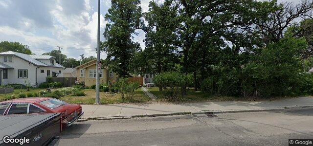 Larawan ng 826 Henderson Highway sa Winnipeg, Manitoba