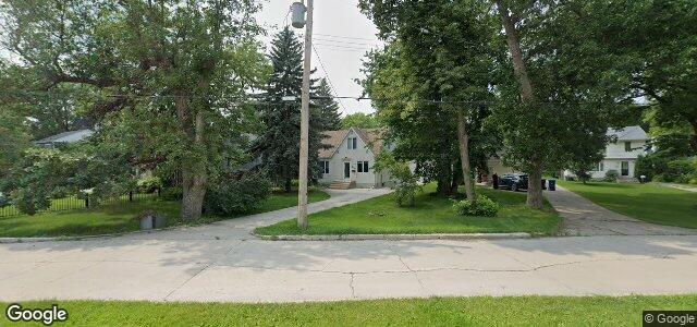 Larawan ng 830 Kildonan Drive sa Winnipeg, Manitoba