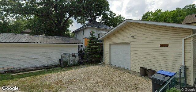 Larawan ng 833 Kildonan Drive sa Winnipeg, Manitoba