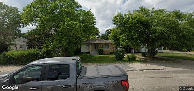 838 Henderson Highway（加拿大曼尼托巴省溫尼伯市）房屋照片