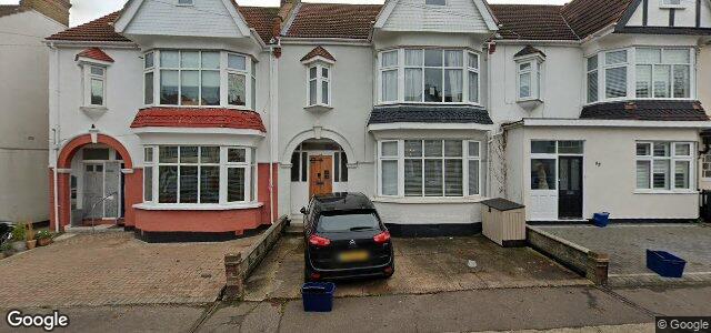 Larawan ng 84 Leighton Avenue sa Winnipeg, Manitoba