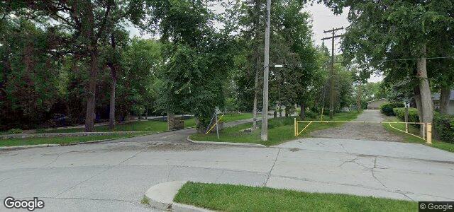 Larawan ng 852 Kildonan Drive sa Winnipeg, Manitoba