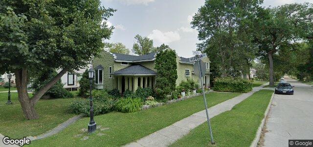 Larawan ng 857 Kildonan Drive sa Winnipeg, Manitoba