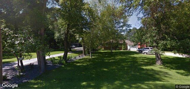 Larawan ng 874 Kildonan Drive sa Winnipeg, Manitoba