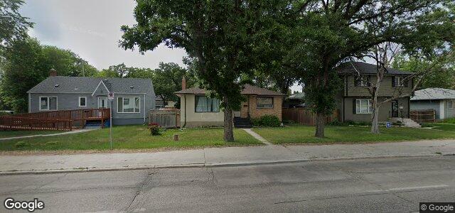 Larawan ng 880 Henderson Highway sa Winnipeg, Manitoba