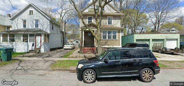 Larawan ng 94 Leighton Avenue sa Winnipeg, Manitoba