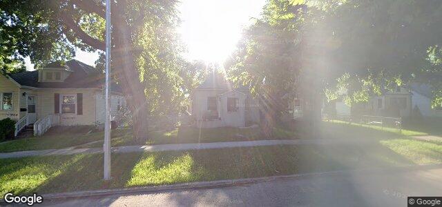 Larawan ng 208 Roseberry Street sa Winnipeg, Manitoba