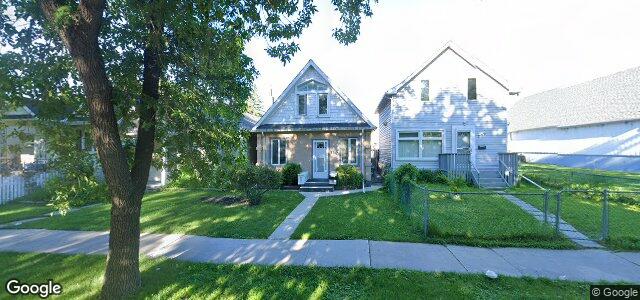 Larawan ng 211 Roseberry Street sa Winnipeg, Manitoba