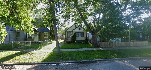 Larawan ng 212 Roseberry Street sa Winnipeg, Manitoba