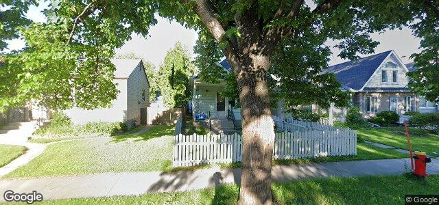 Larawan ng 215 Roseberry Street sa Winnipeg, Manitoba
