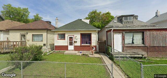 Larawan ng 221 King Edward Street sa Winnipeg, Manitoba
