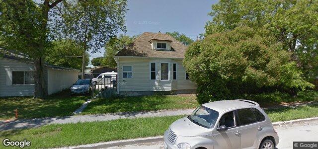 Larawan ng 222 Brooklyn Street sa Winnipeg, Manitoba