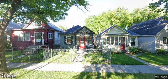 Larawan ng 235 Roseberry Street sa Winnipeg, Manitoba