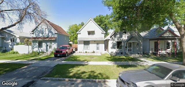 Larawan ng 240 Rutland Street sa Winnipeg, Manitoba