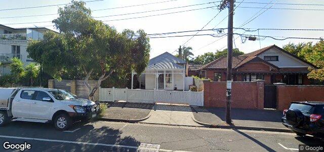 Larawan ng 241 Hampton Street sa Winnipeg, Manitoba