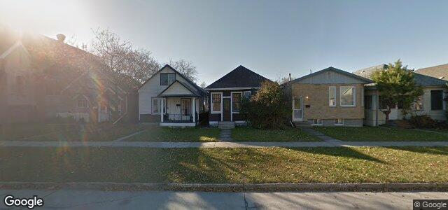 Larawan ng 242 Parkview Street sa Winnipeg, Manitoba