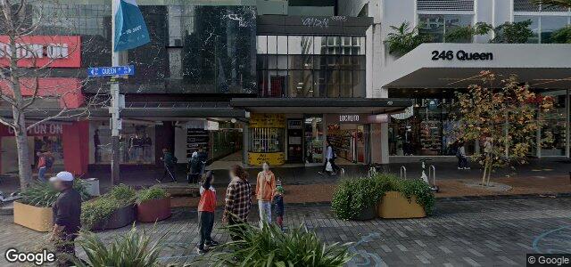 Larawan ng 244 Queen Street sa Winnipeg, Manitoba