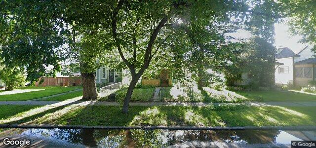 Larawan ng 244 Roseberry Street sa Winnipeg, Manitoba