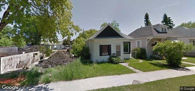 Larawan ng 245 Brooklyn Street sa Winnipeg, Manitoba