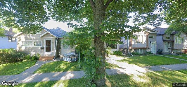 Larawan ng 247 Roseberry Street sa Winnipeg, Manitoba