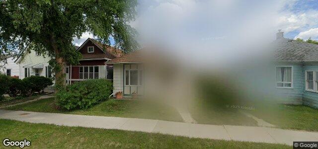 Larawan ng 251 Inglewood Street sa Winnipeg, Manitoba