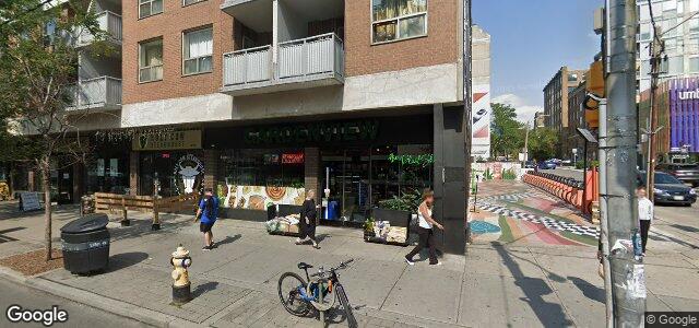 Larawan ng 252 Queen Street sa Winnipeg, Manitoba