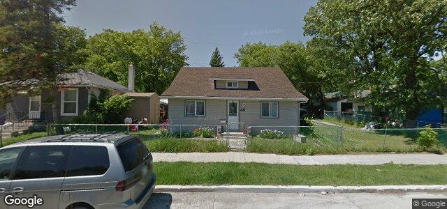 Larawan ng 272 Brooklyn Street sa Winnipeg, Manitoba